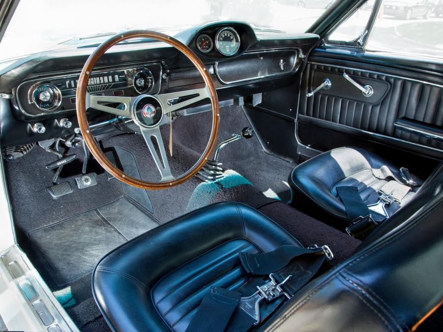  Shelby GT350 Fastback 1965 года  (фото 43 из 80)